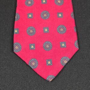 Lyons Men's Red Blue Patterned Medallion All Silk Tie